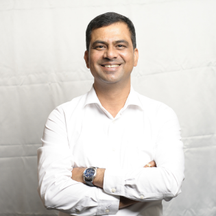 Portrait of Akhil Dave
